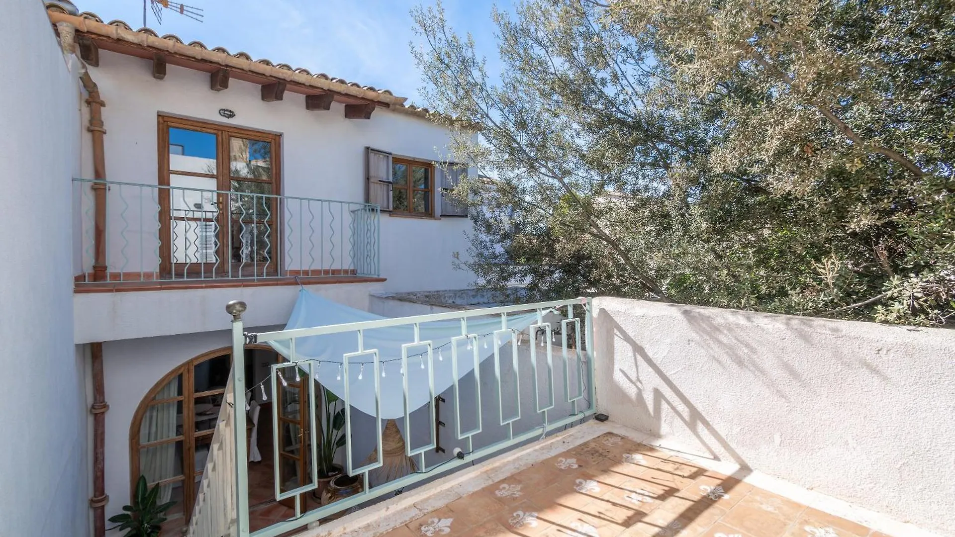Rialza Villa Petra
